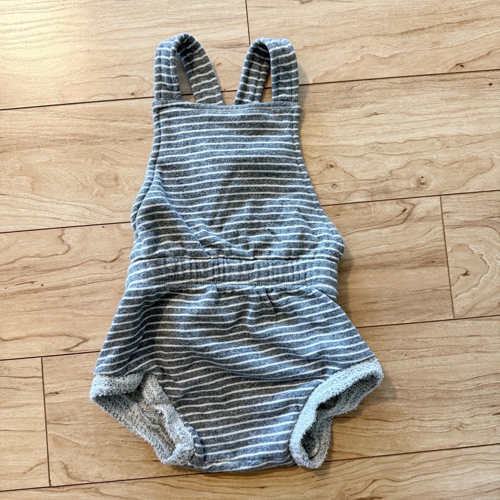 Adorable Les Gamins overall romper